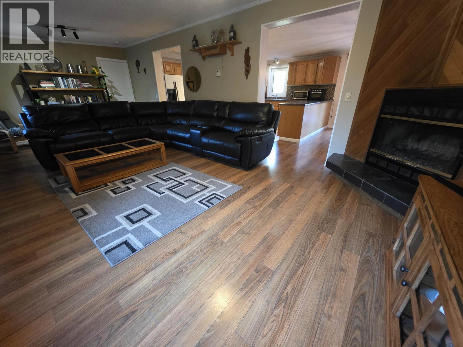 328 OLD LAKELSE LAKE DRIVE