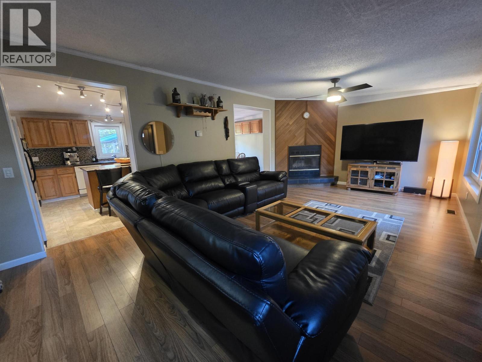 328 OLD LAKELSE LAKE DRIVE