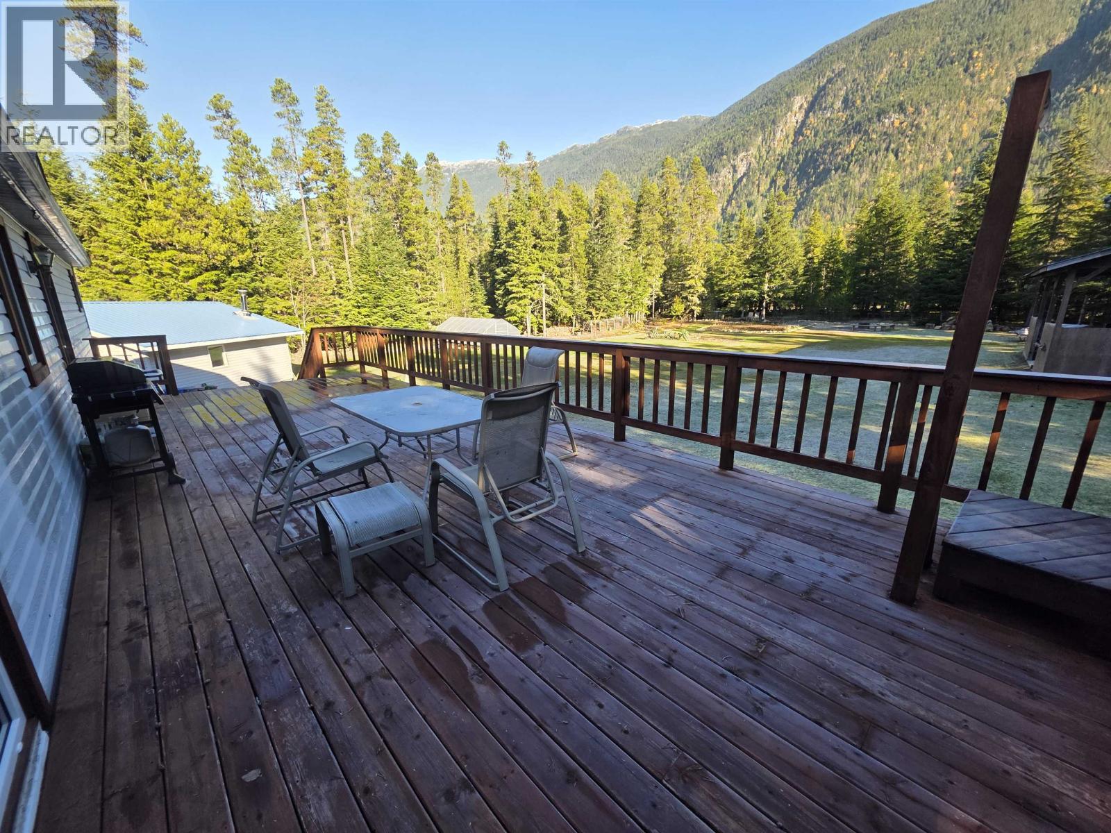 328 OLD LAKELSE LAKE DRIVE
