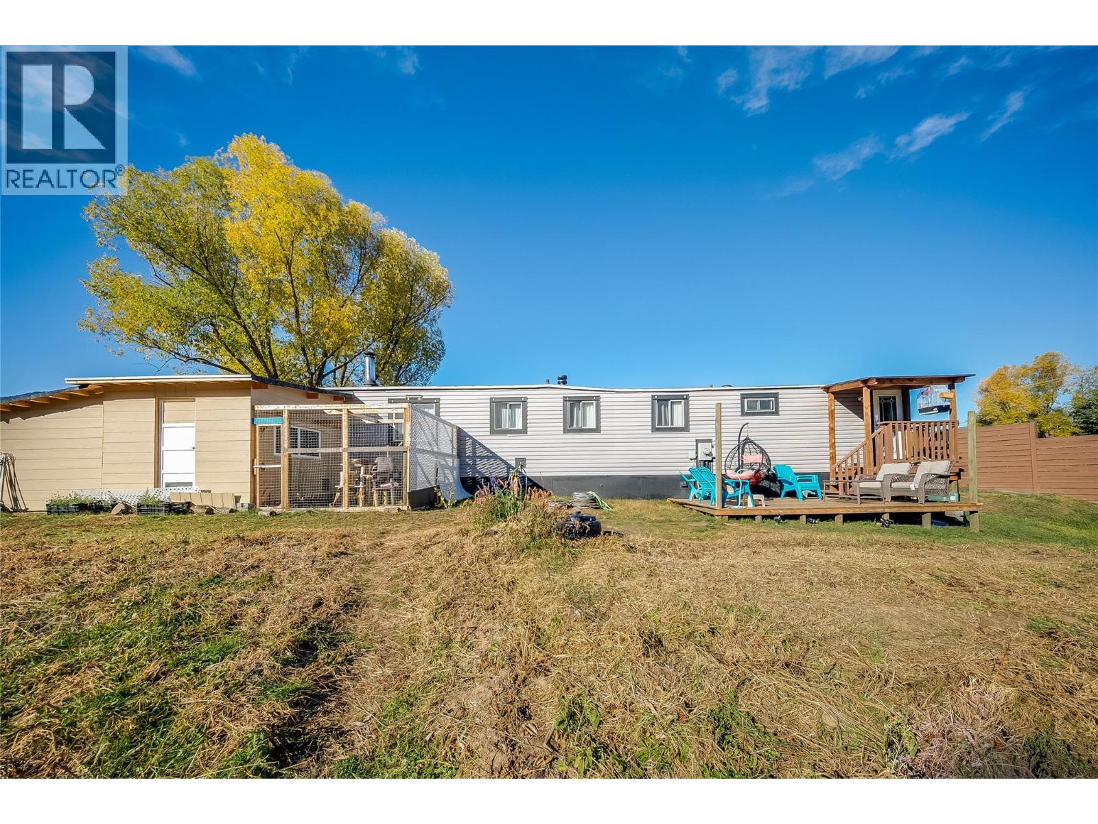 894 Waterloo Road, Castlegar, British Columbia  V1N 4K8 - Photo 31 - 10404838