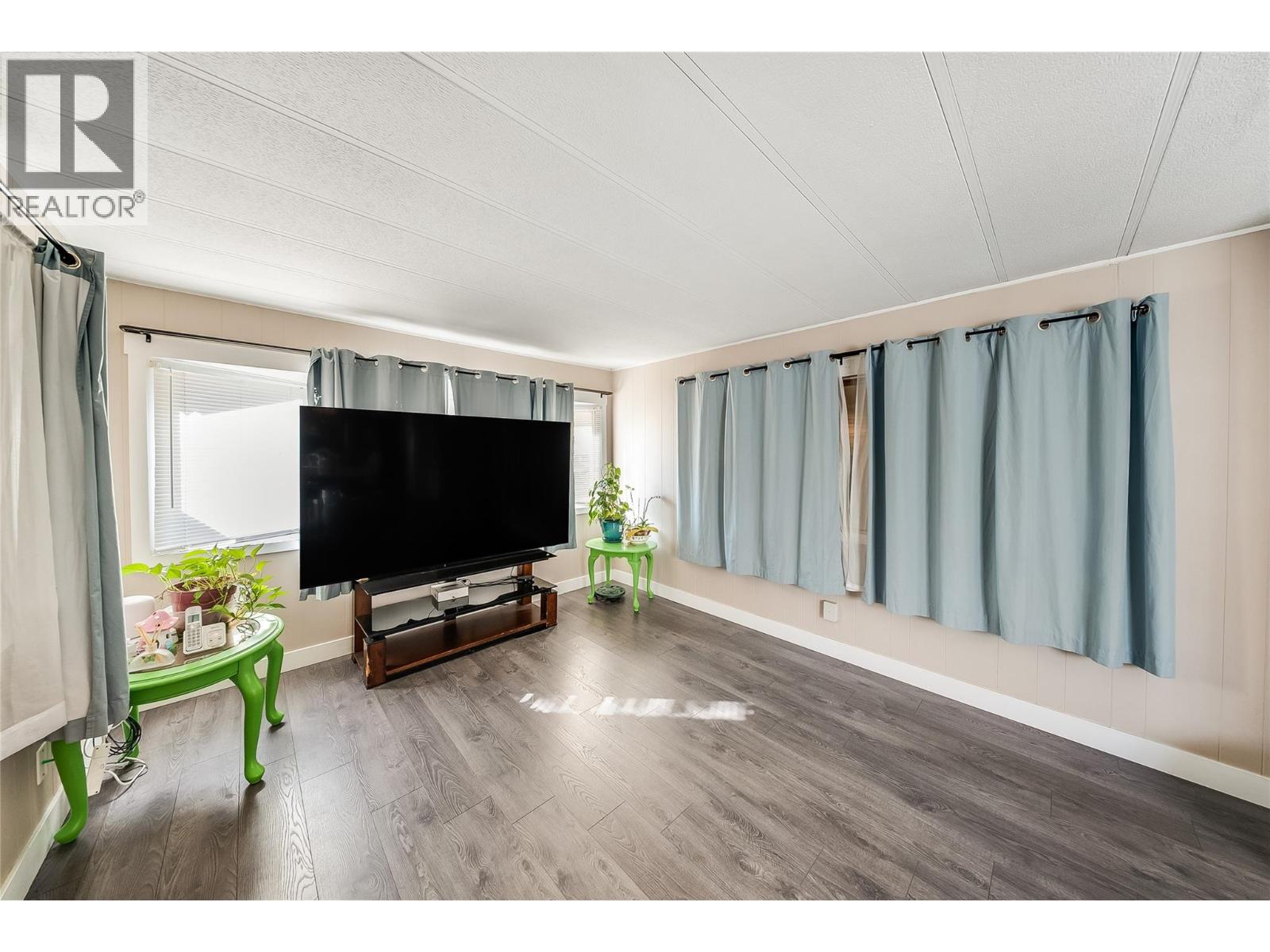 894 Waterloo Road, Castlegar, British Columbia  V1N 4K8 - Photo 47 - 10404838