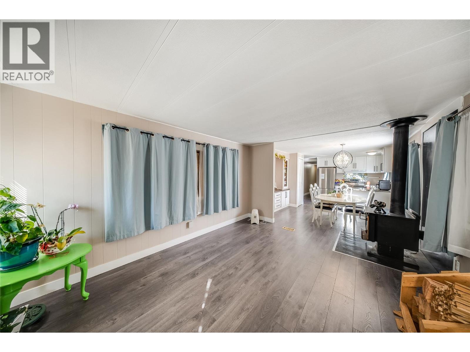 894 Waterloo Road, Castlegar, British Columbia  V1N 4K8 - Photo 48 - 10404838