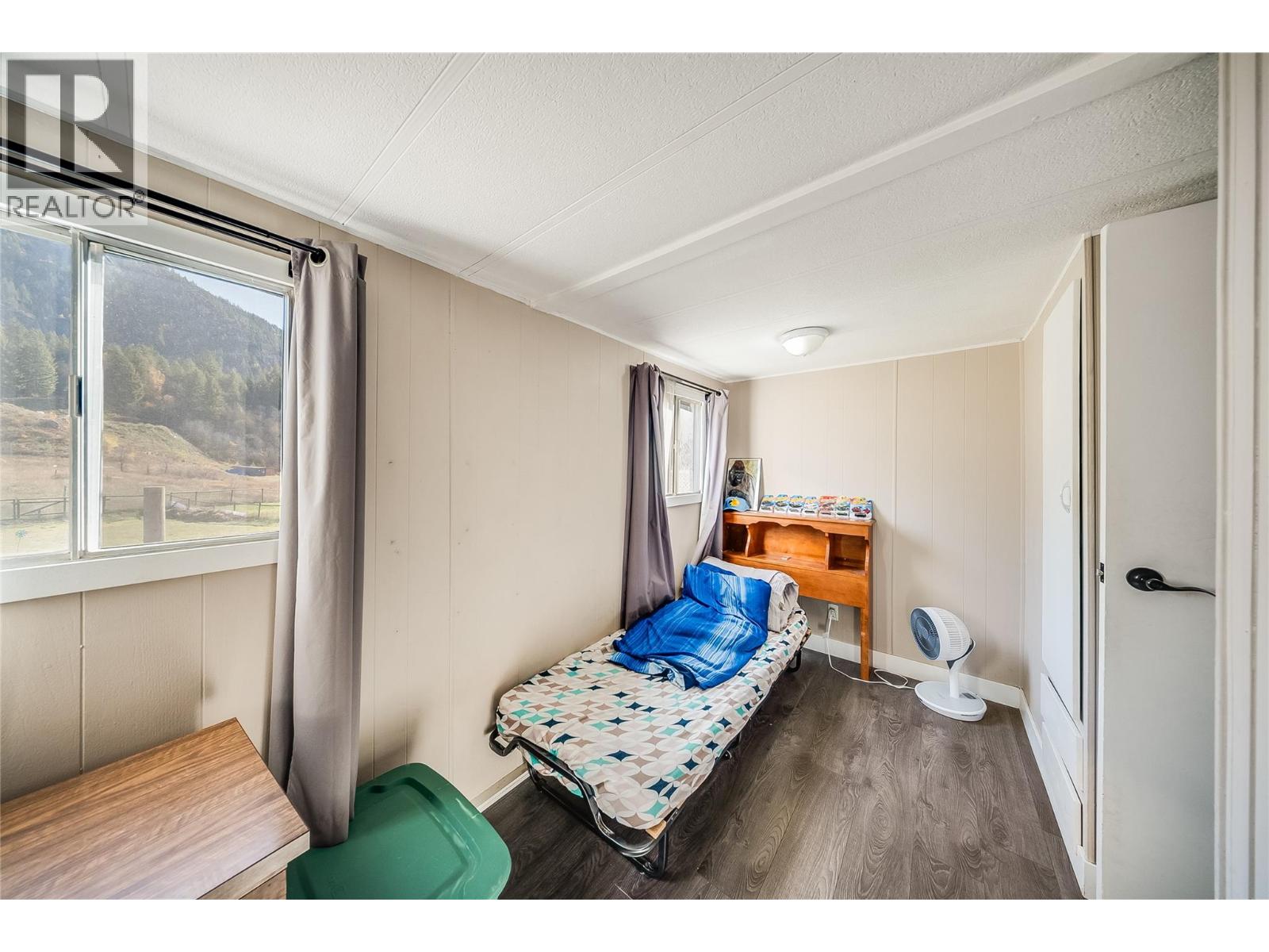 894 Waterloo Road, Castlegar, British Columbia  V1N 4K8 - Photo 57 - 10404838