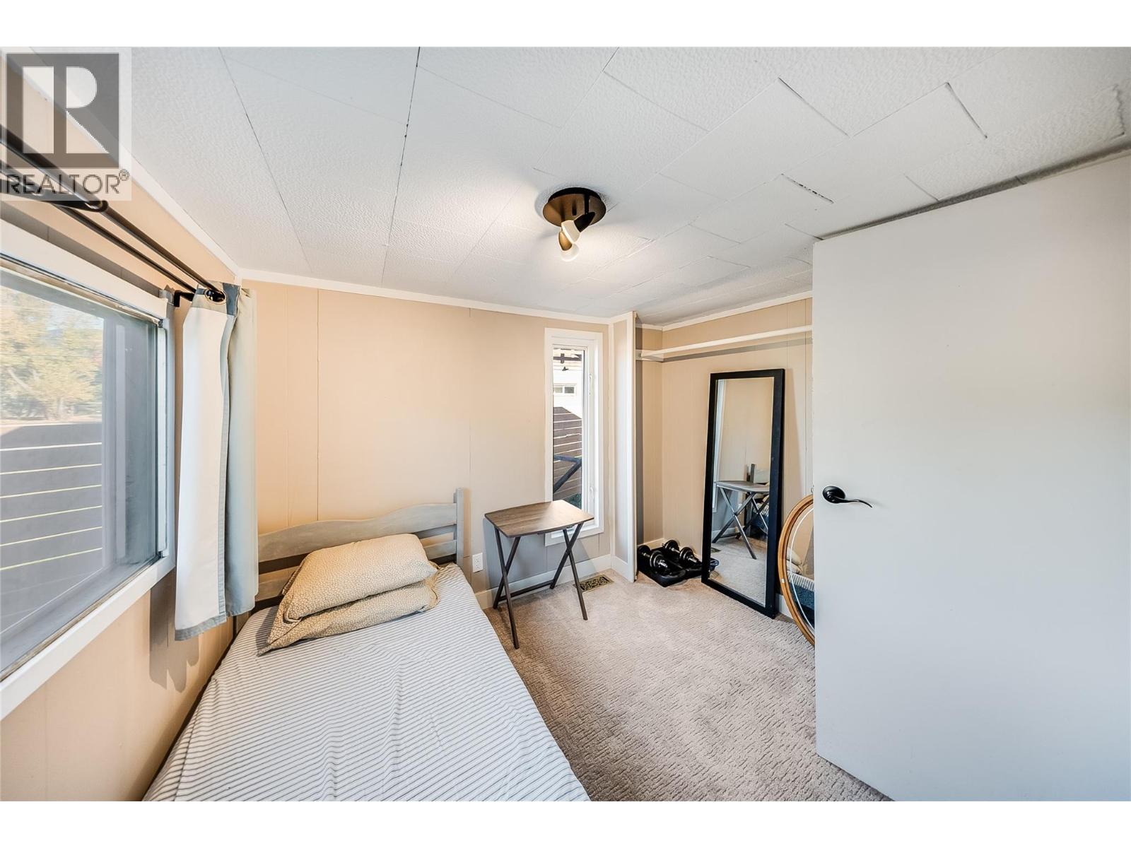 894 Waterloo Road, Castlegar, British Columbia  V1N 4K8 - Photo 60 - 10404838