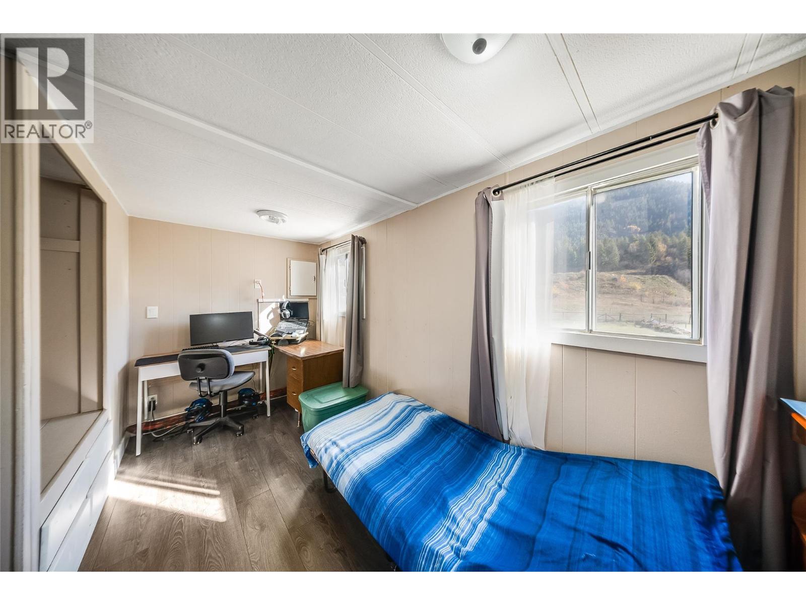 894 Waterloo Road, Castlegar, British Columbia  V1N 4K8 - Photo 68 - 10404838