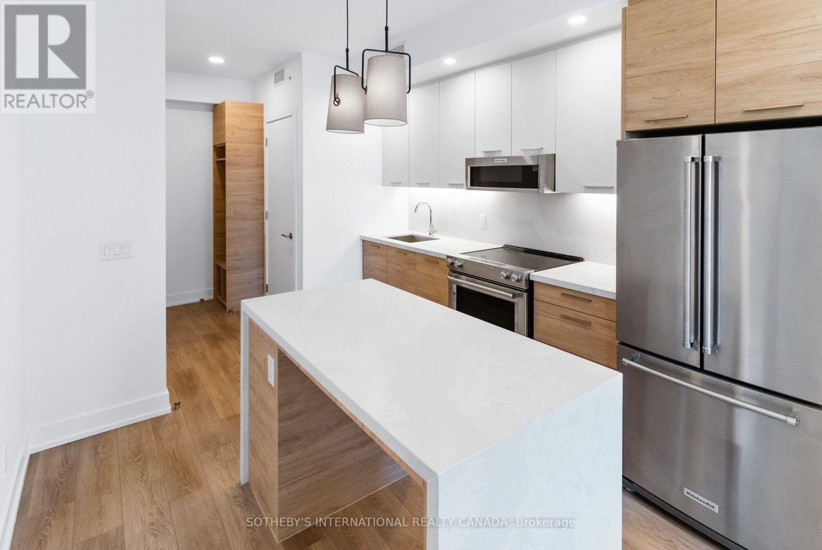 3301 - 200 Redpath Avenue, Toronto, Ontario  M4P 0E6 - Photo 2 - C14112782