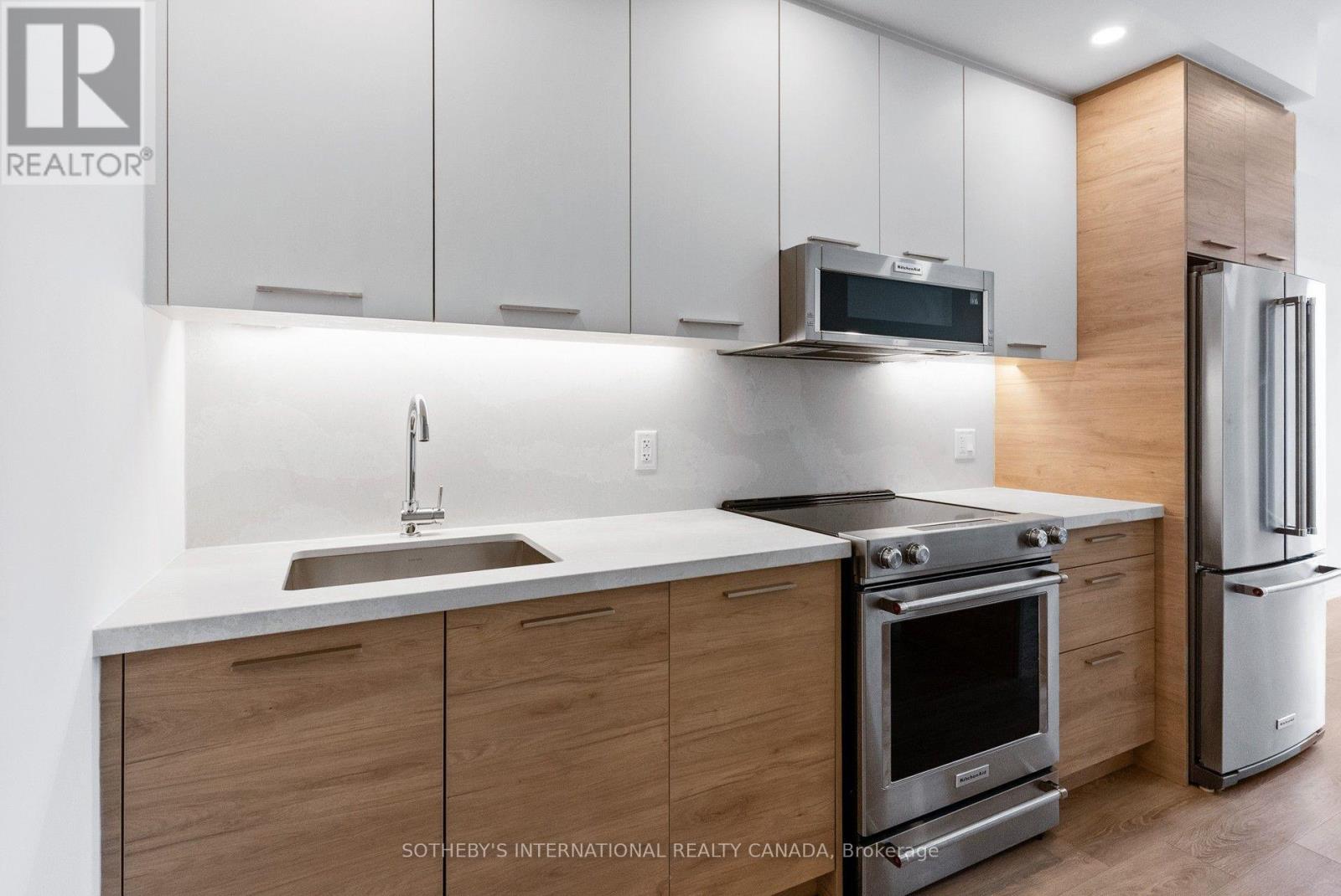3301 - 200 Redpath Avenue, Toronto, Ontario  M4P 0E6 - Photo 3 - C14112782