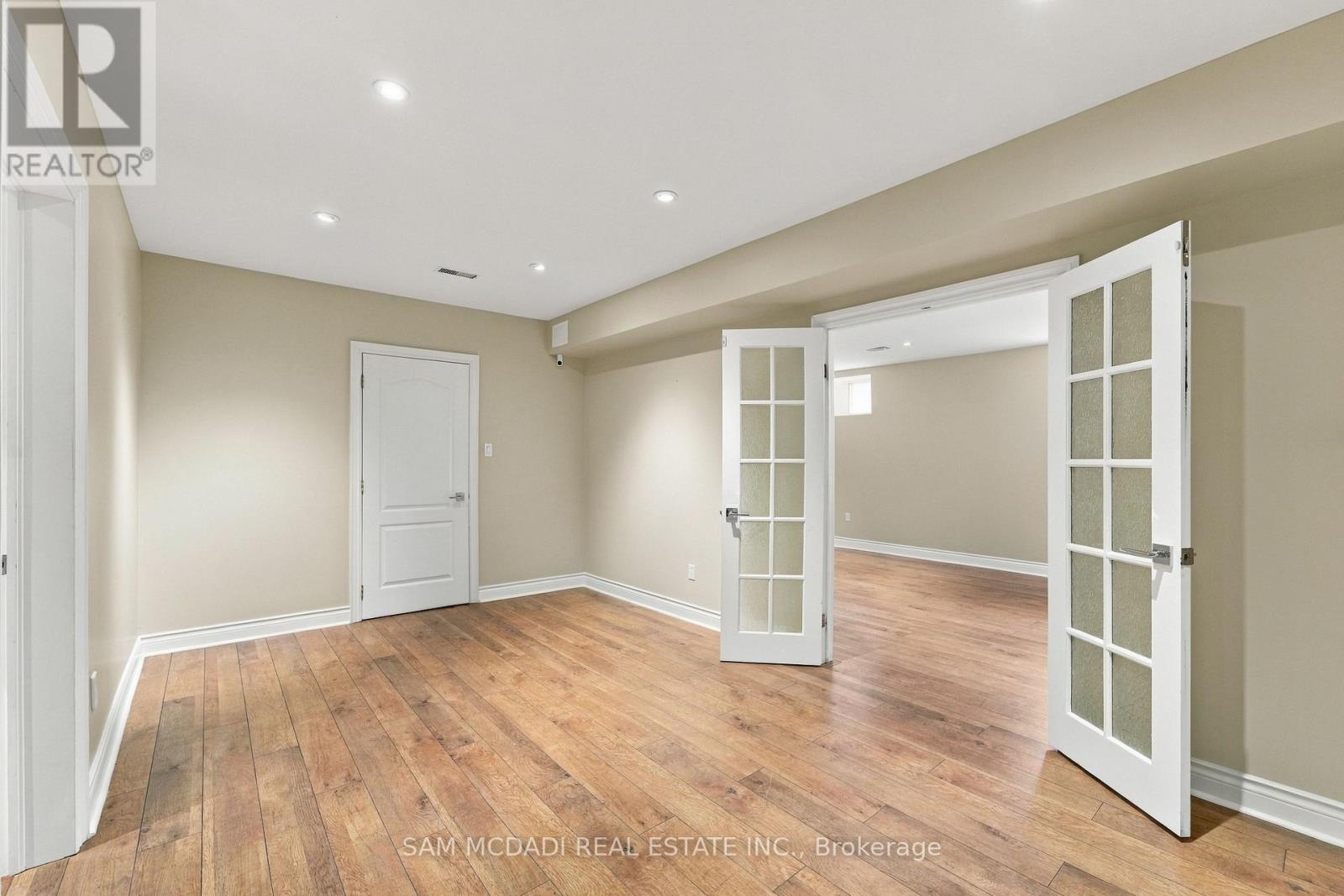 527 Meadow Wood Road, Mississauga, Ontario  L5J 2S4 - Photo 32 - W13867558