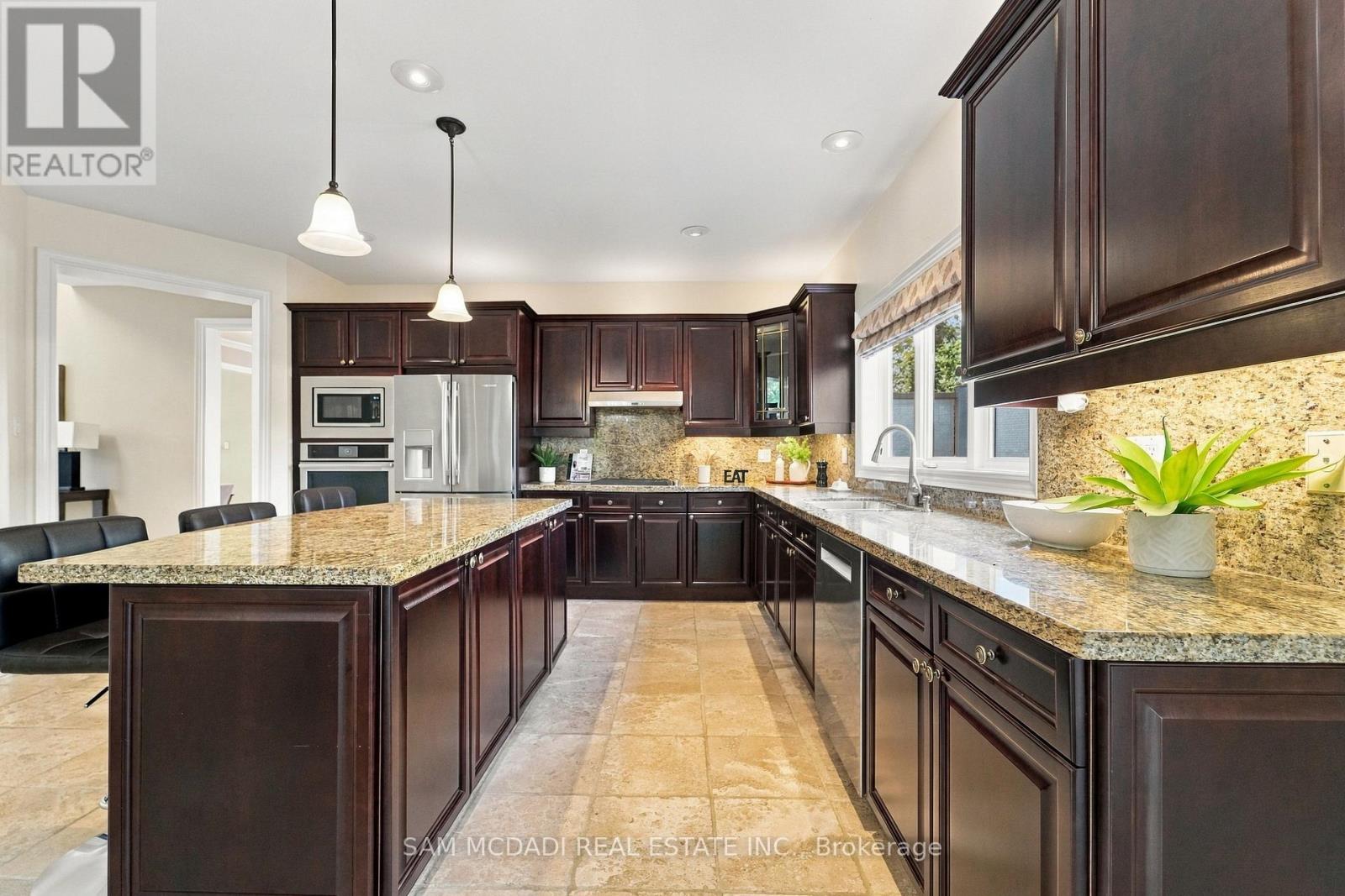 527 Meadow Wood Road, Mississauga, Ontario  L5J 2S4 - Photo 10 - W13867558