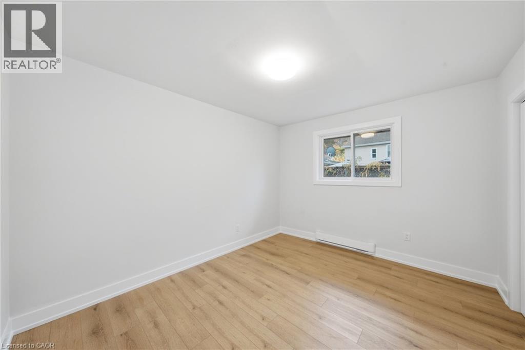 16 Elm Avenue, Stoney Creek, Ontario  L8G 2W1 - Photo 16 - 40875062