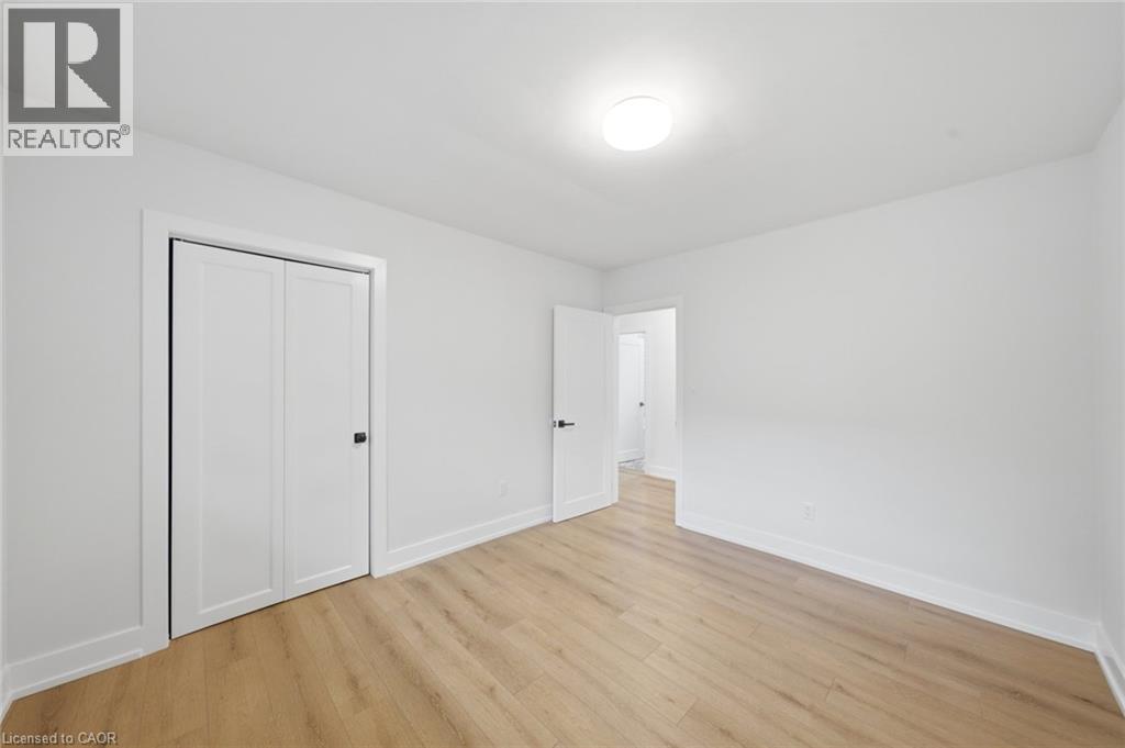 16 Elm Avenue, Stoney Creek, Ontario  L8G 2W1 - Photo 18 - 40875062