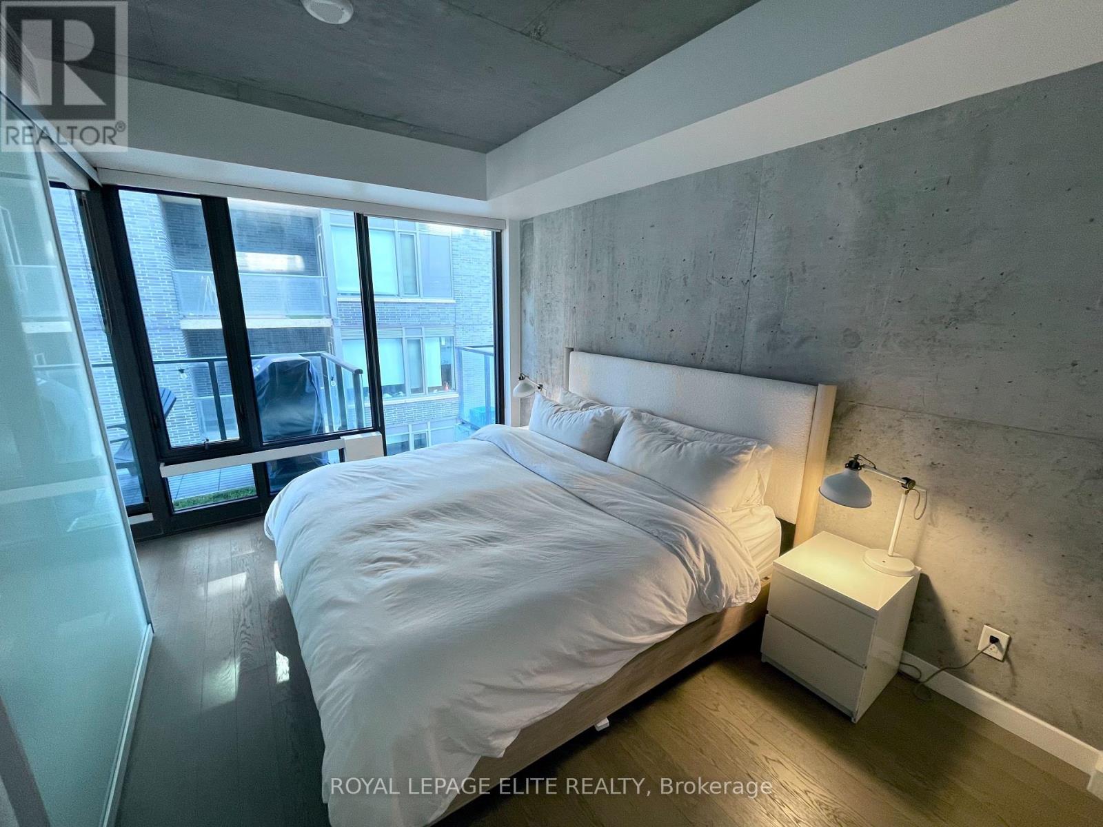 1119 - 111 Bathurst Street, Toronto, Ontario  M5V 0M9 - Photo 35 - C14130230