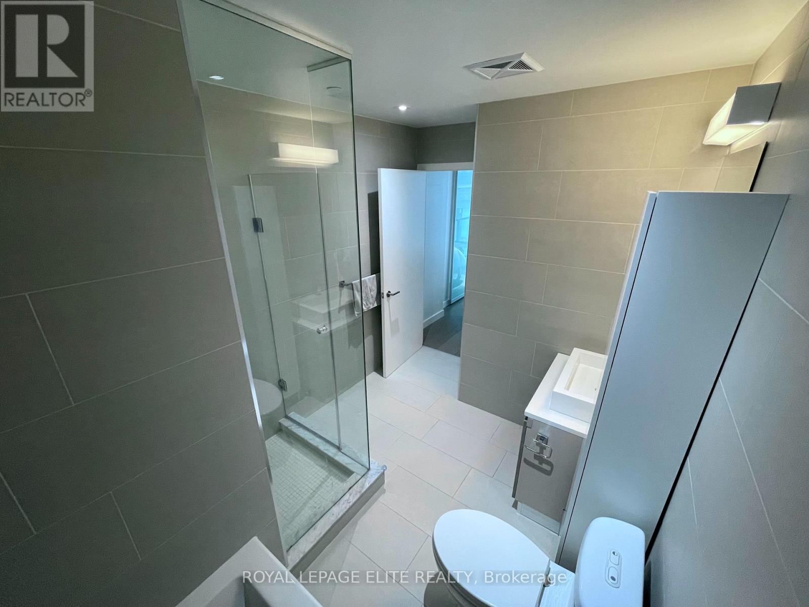 1119 - 111 Bathurst Street, Toronto, Ontario  M5V 0M9 - Photo 38 - C14130230