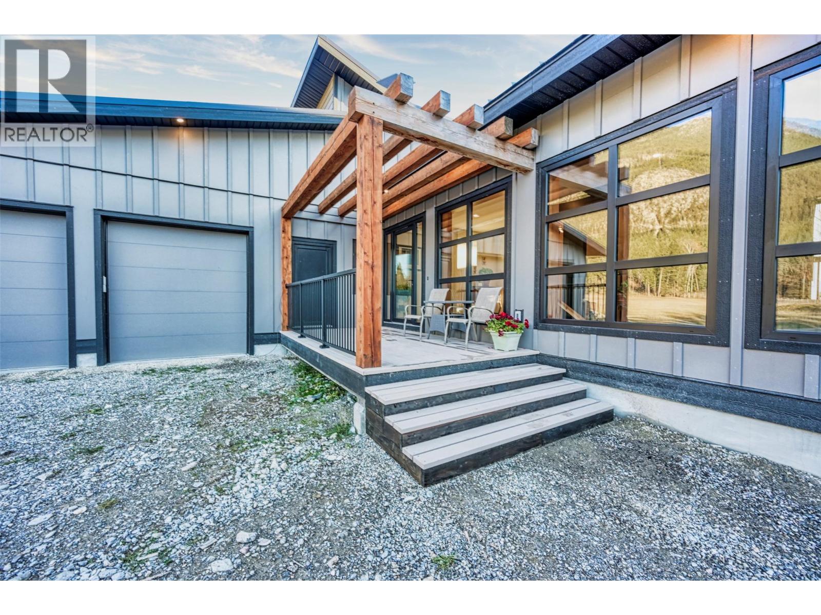 6211 Bugaboo Drive, Radium Hot Springs, British Columbia  V0A 1E0 - Photo 21 - 10403390