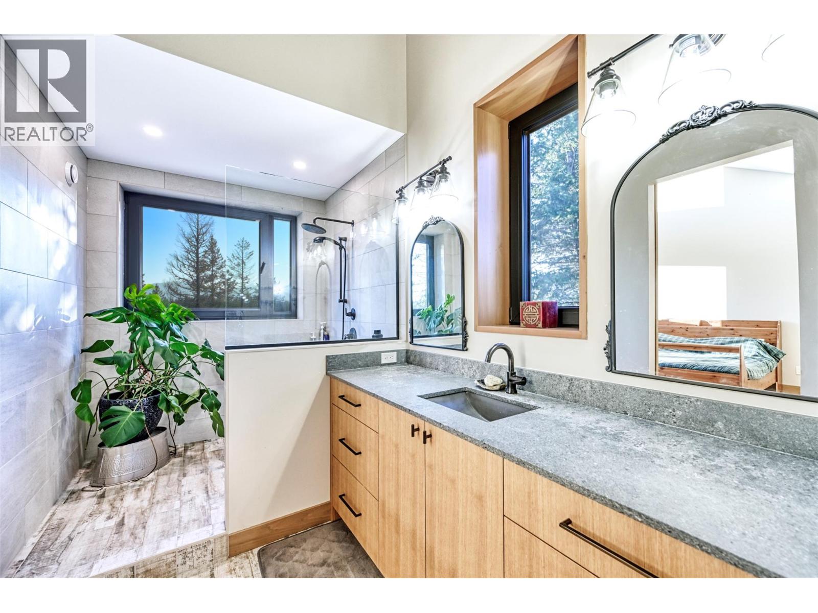 6211 Bugaboo Drive, Radium Hot Springs, British Columbia  V0A 1E0 - Photo 24 - 10403390