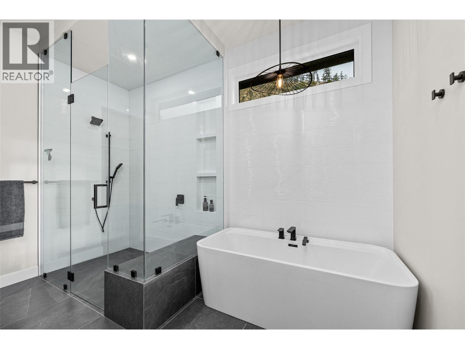 9874 Beacon Hill Drive, Lake Country, British Columbia  V4V 0A9 - Photo 33 - 10404115