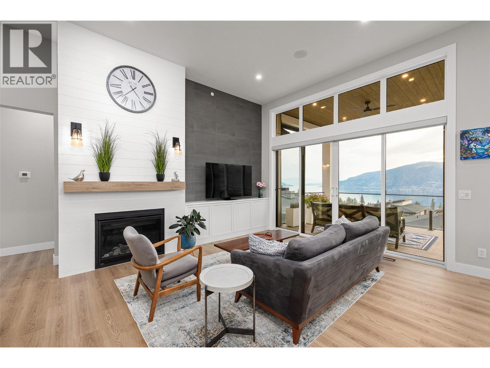 9874 Beacon Hill Drive, Lake Country, British Columbia  V4V 0A9 - Photo 8 - 10404115