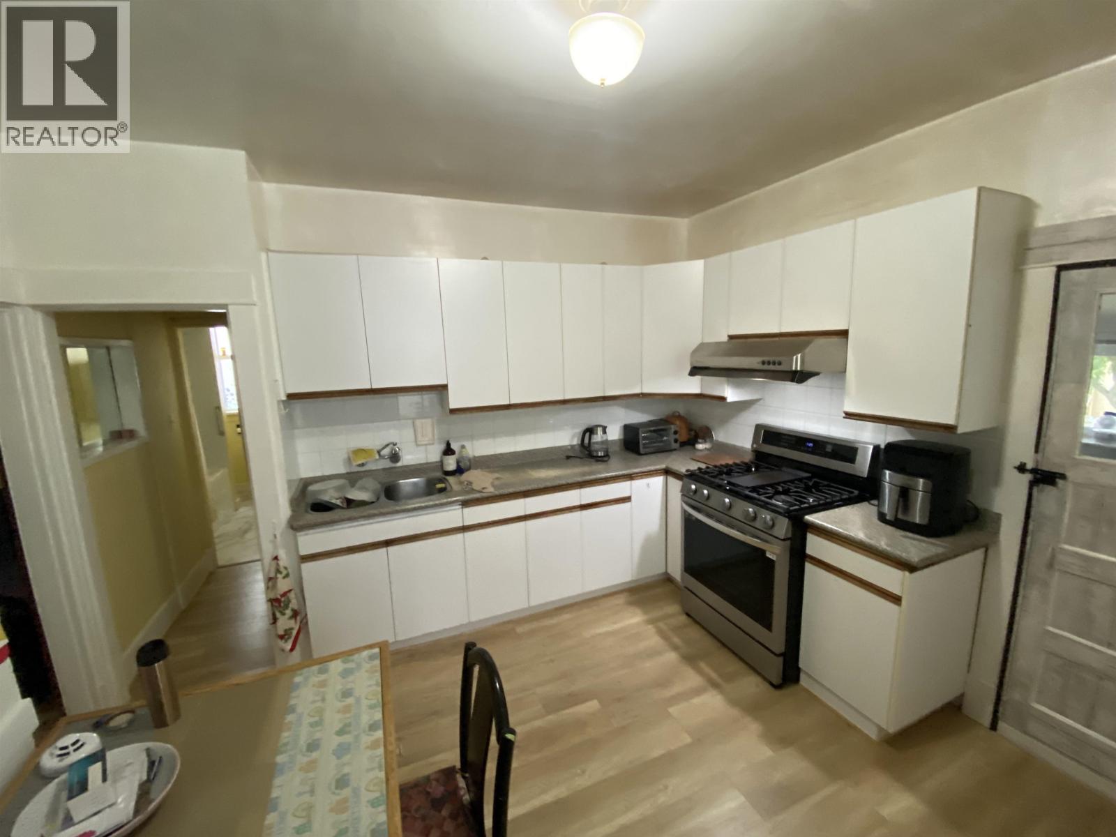 820 E 31st Avenue, Vancouver, British Columbia  V5V 2X1 - Photo 5 - R3179633