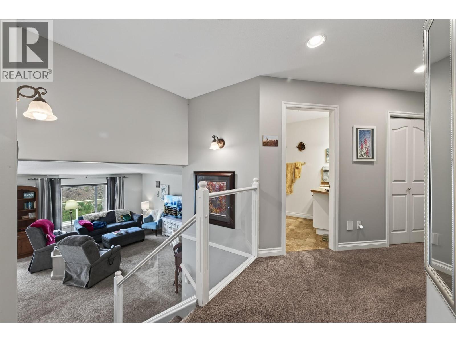 2210 Qu'appelle Boulevard Unit# 37, Kamloops, British Columbia  V2E 2S6 - Photo 3 - 10404717
