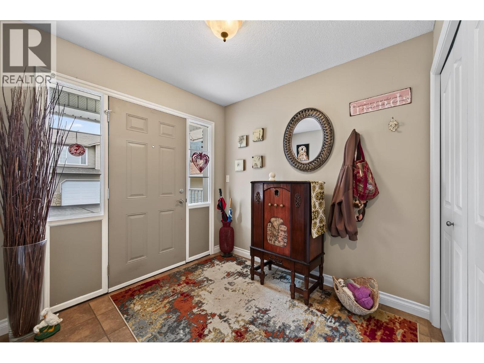 2210 Qu'appelle Boulevard Unit# 37, Kamloops, British Columbia  V2E 2S6 - Photo 2 - 10404717