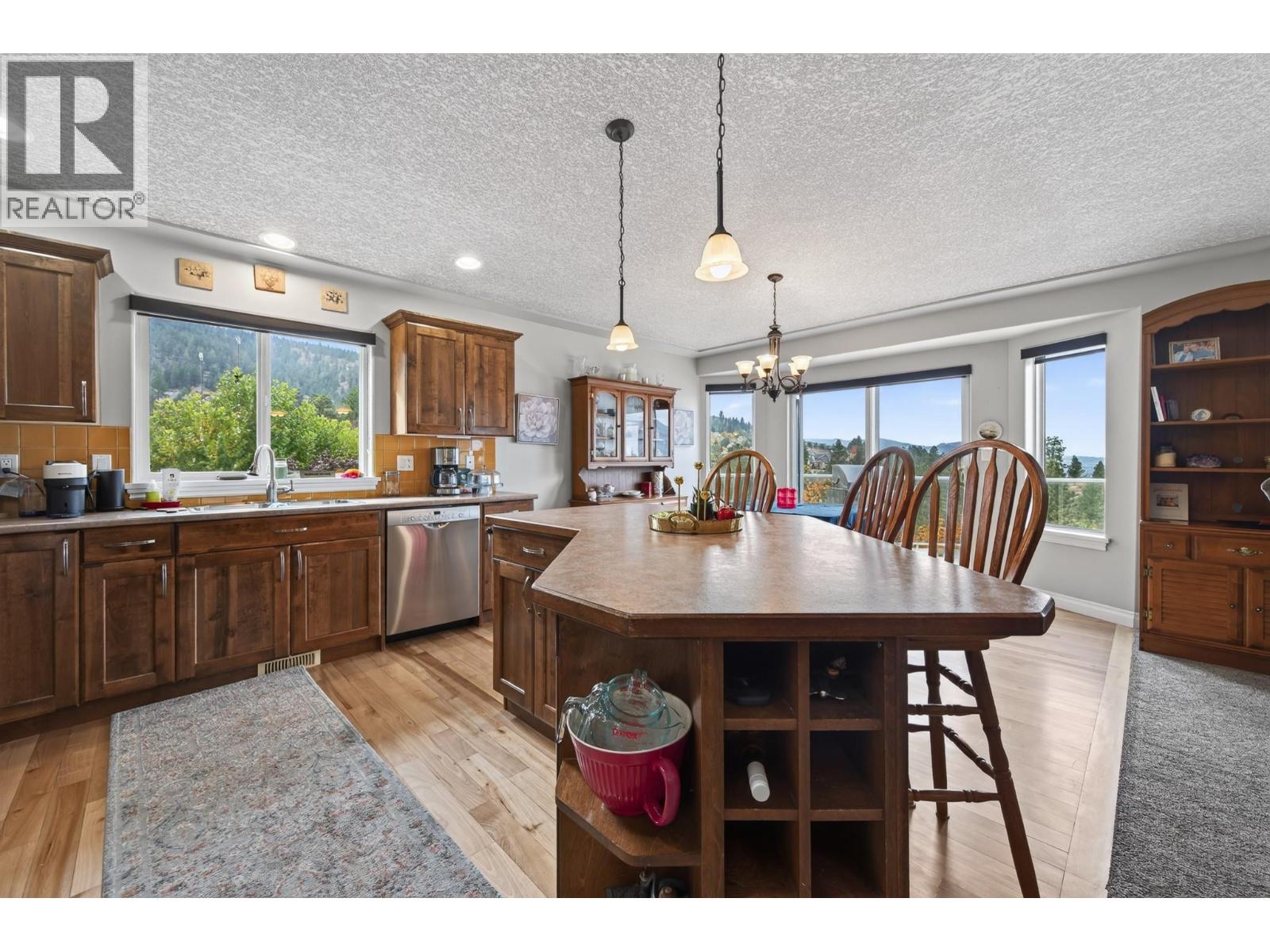 2210 Qu'appelle Boulevard Unit# 37, Kamloops, British Columbia  V2E 2S6 - Photo 8 - 10404717