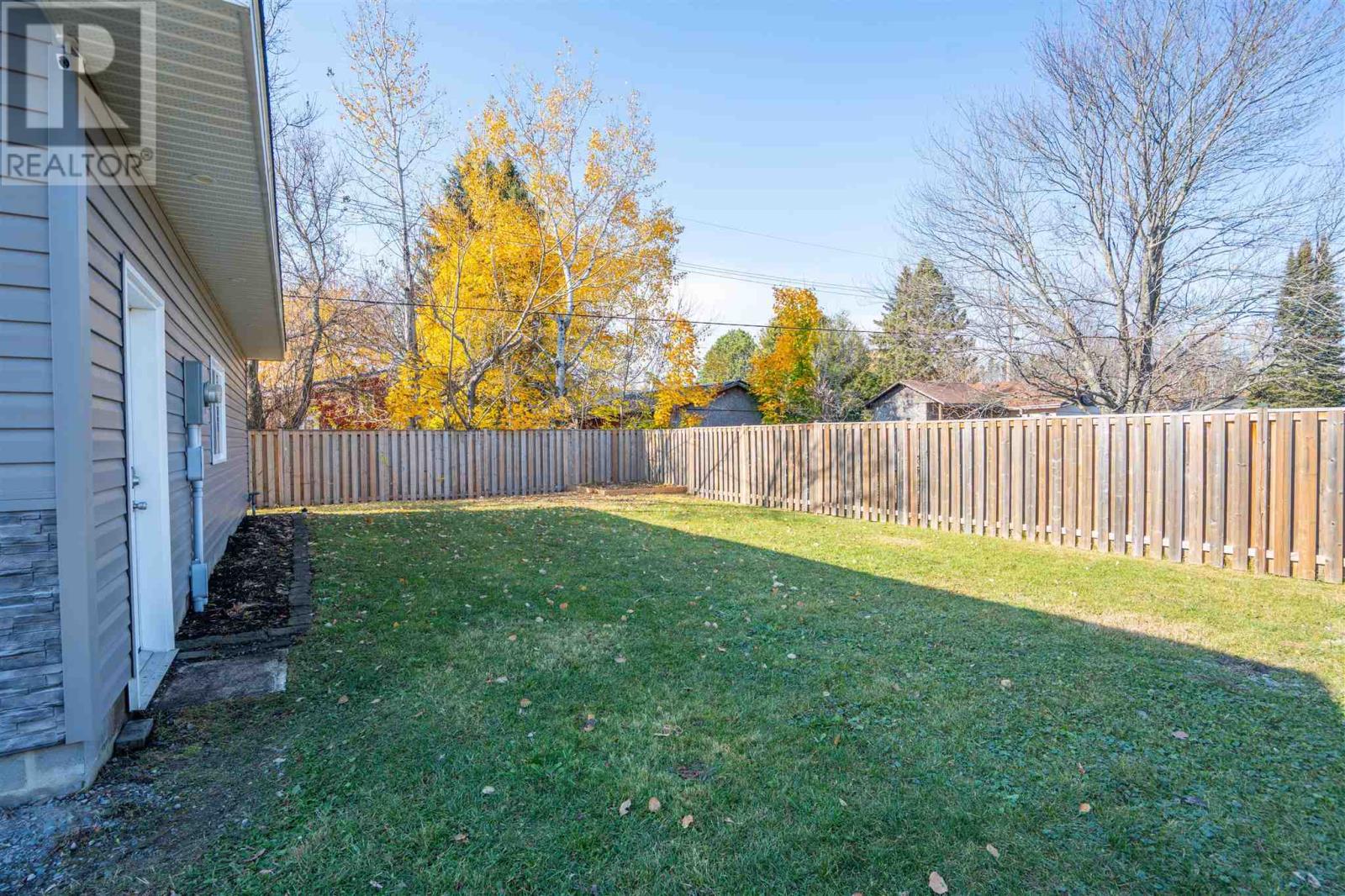 7 East Braemar Bay, Sault Ste. Marie, Ontario  P6C 3Z2 - Photo 40 - SM263031