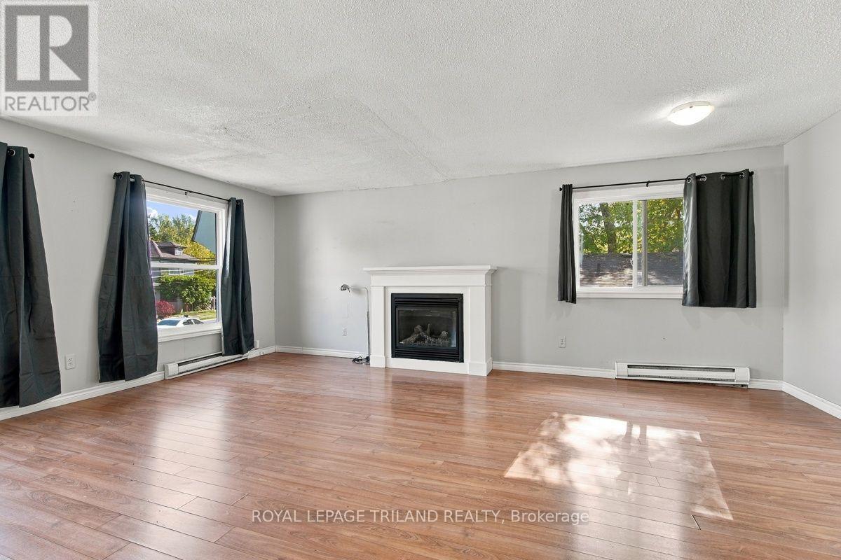 54 Gunn Street, London North, Ontario  N6G 1C7 - Photo 4 - X14130404
