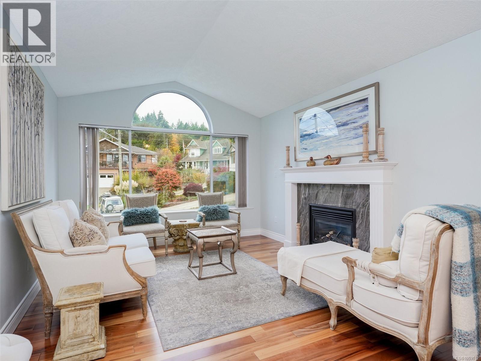 1464 Patricia Pl