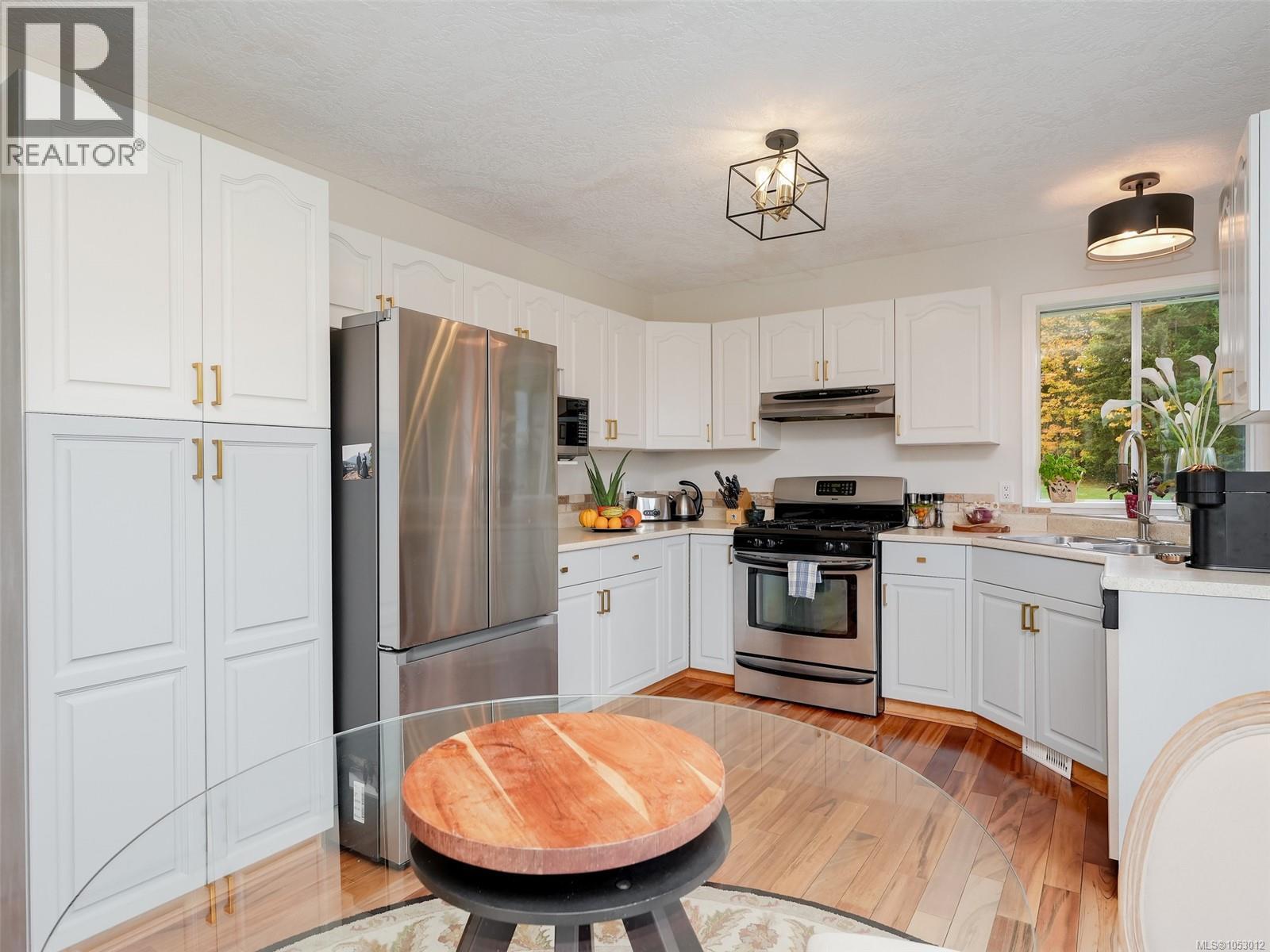 1464 Patricia Pl