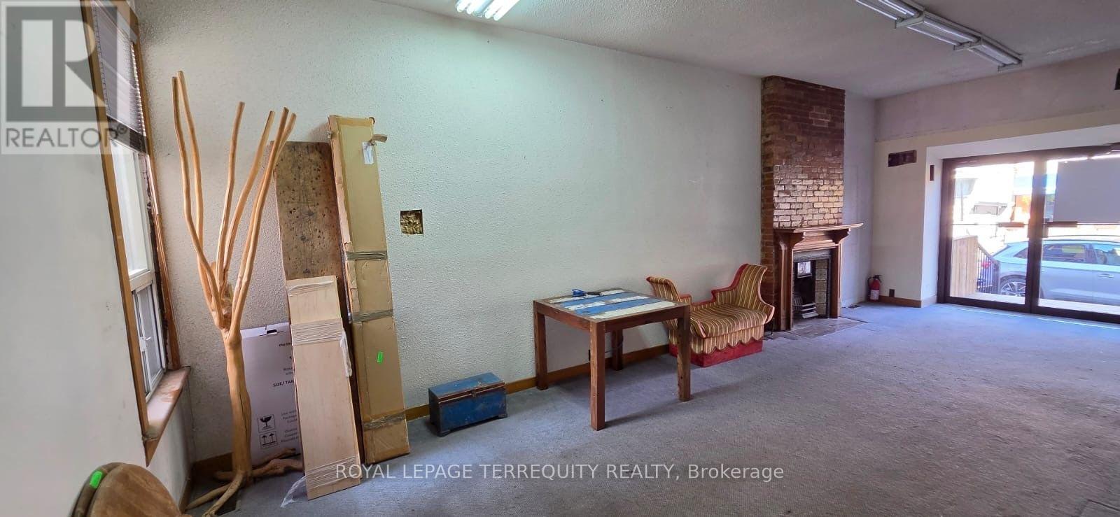 Front Main Flr - 743 Gerrard Street E, Toronto, Ontario  M4M 1Y5 - Photo 15 - E13854048