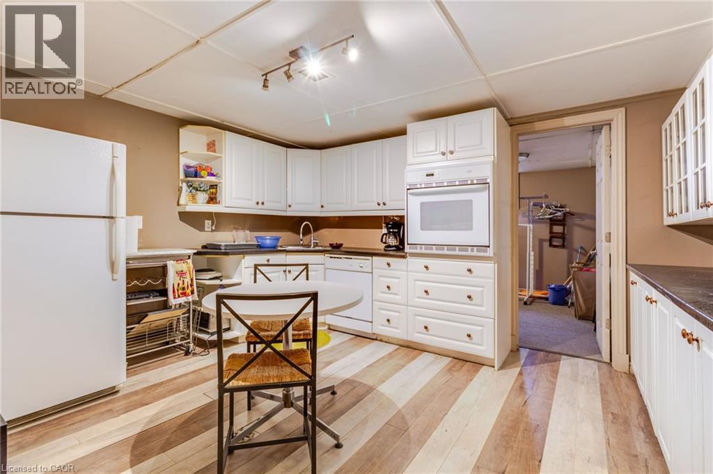 77 Randall Avenue, Stoney Creek, Ontario L8G 2K8 - Photo 39 - 40874823