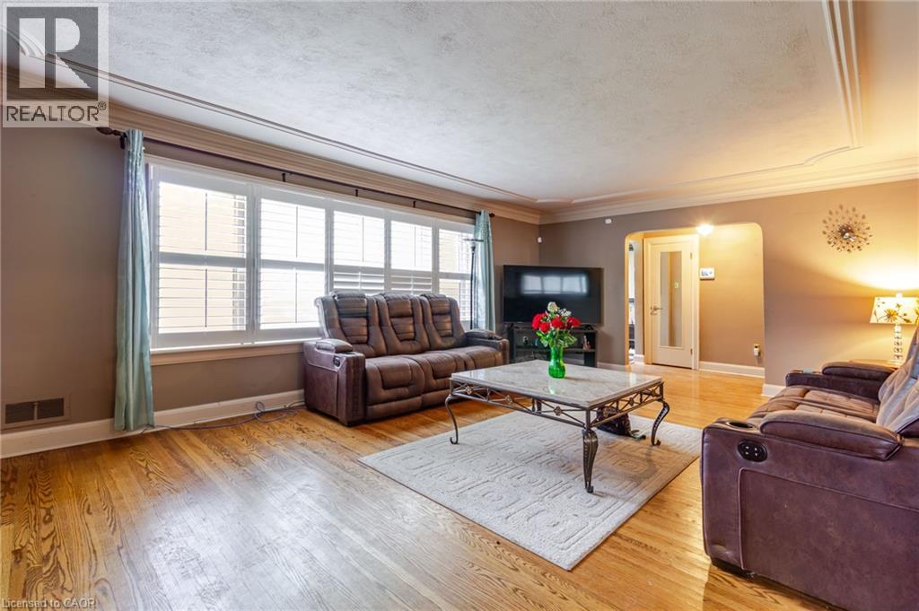 77 Randall Avenue, Stoney Creek, Ontario L8G 2K8 - Photo 5 - 40874823