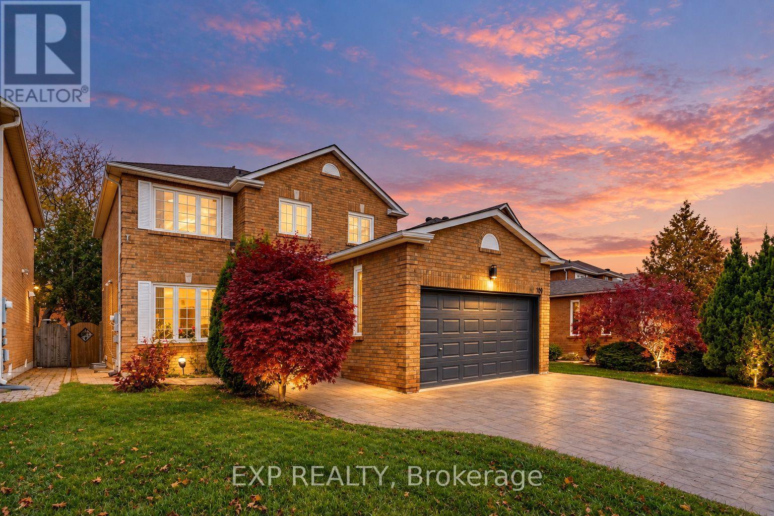 109 Valleymede Drive, Richmond Hill, Ontario  L4B 1T6 - Photo 5 - N14130386