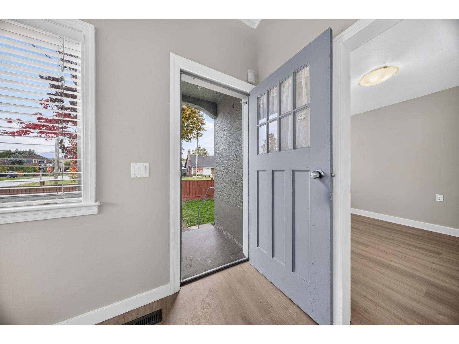 46199 SECOND AVENUE|Chilliwack Proper East