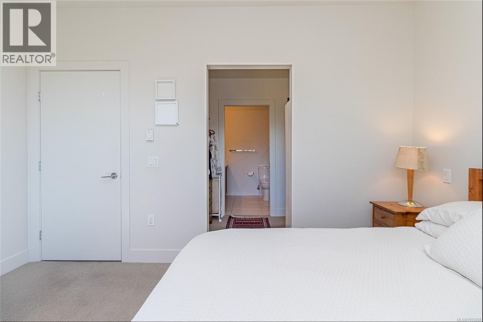 403 3815 Rowland Ave