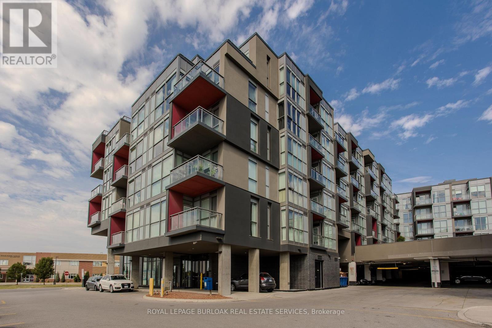 D509 - 5220 Dundas Street, Burlington, Ontario  L7L 0J4 - Photo 2 - W14130270