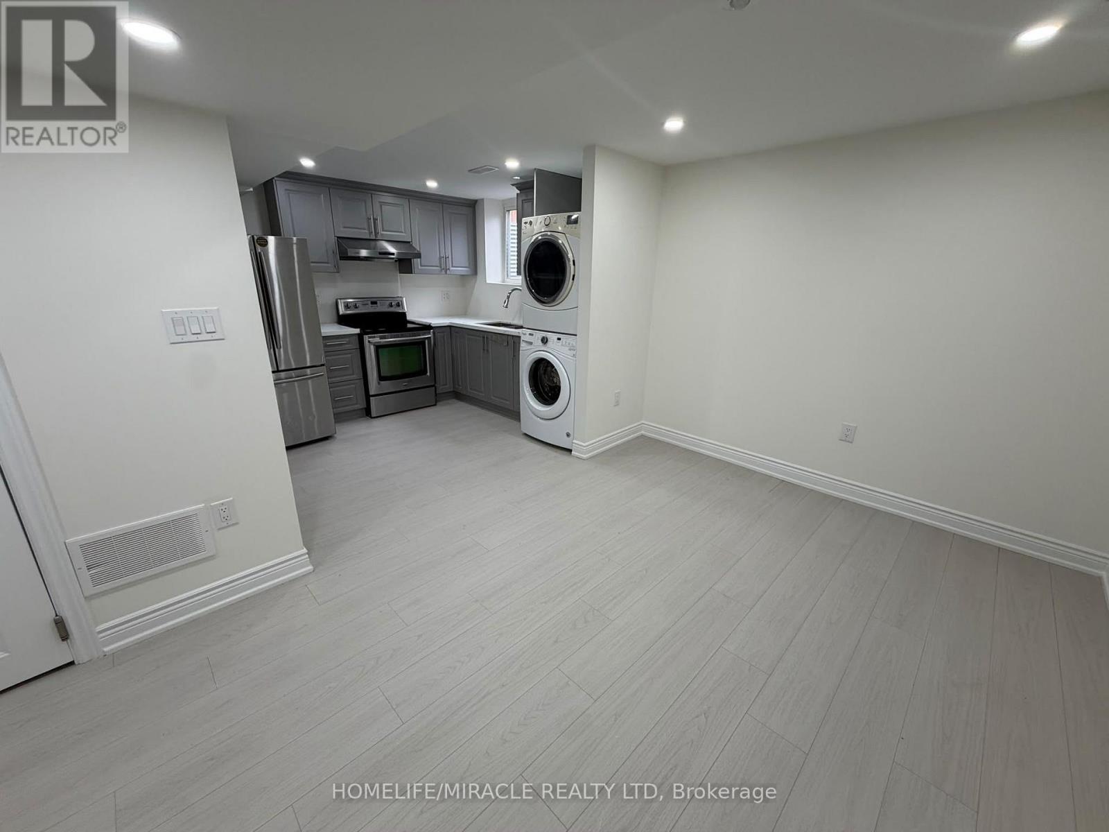 Bsmt - 12 Gower Crescent, Brampton, Ontario  L6R 0R8 - Photo 14 - W14130304