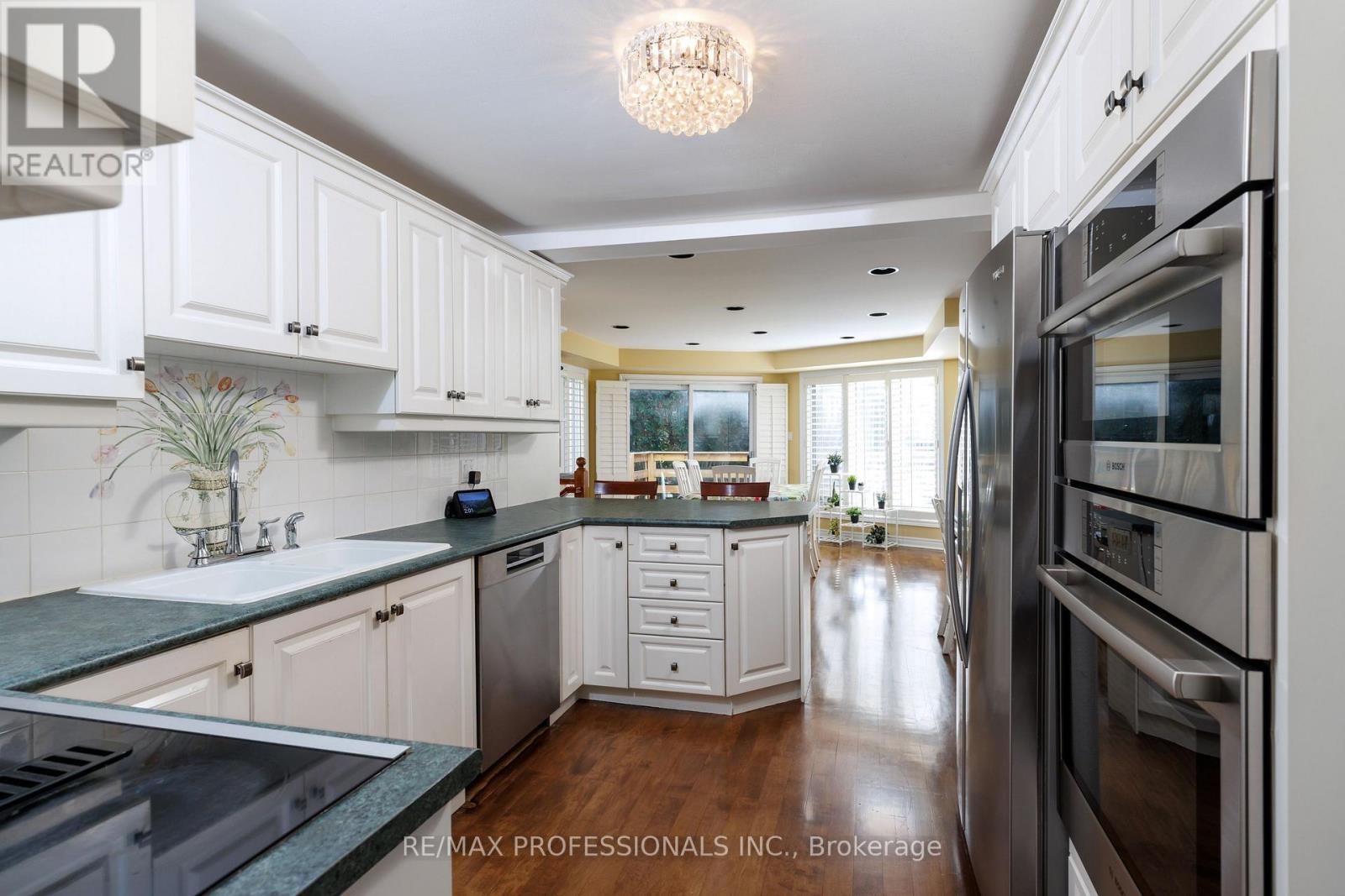 25 Colwood Road, Toronto, Ontario  M9A 4E5 - Photo 14 - W14130316