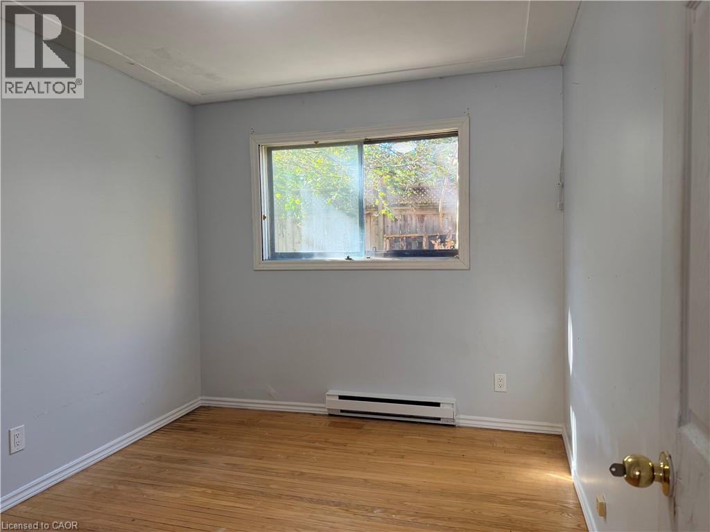 379 Holly Street, Waterloo, Ontario  N2L 4G5 - Photo 24 - 40873860