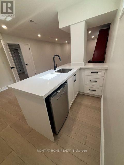 60 Allister Avenue N, Toronto, Ontario  M1M 3L3 - Photo 36 - E14130106