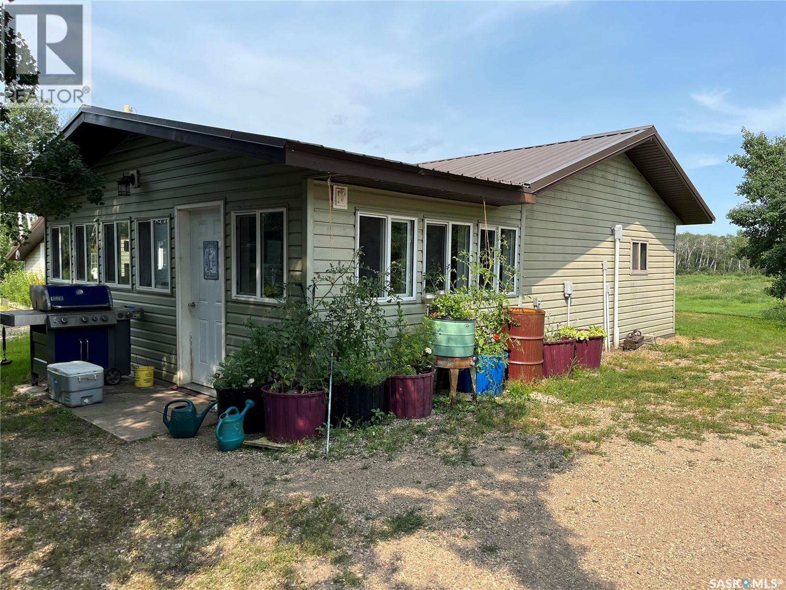 Hovde Properties, Livingston Rm No. 331, Saskatchewan  S0A 2V0 - Photo 2 - SK052234