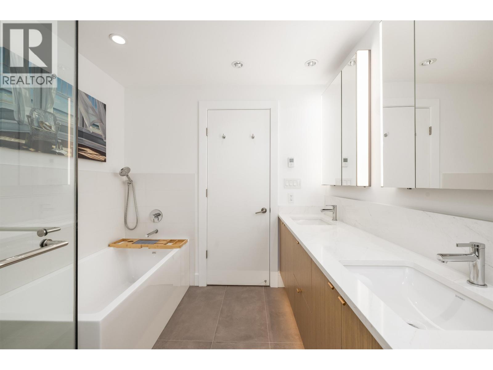502 866 ARTHUR ERICKSON PLACE