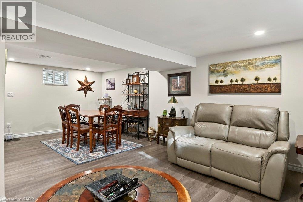 982 Parkhill Avenue, Burlington, Ontario  L7T 1T8 - Photo 28 - 40874733
