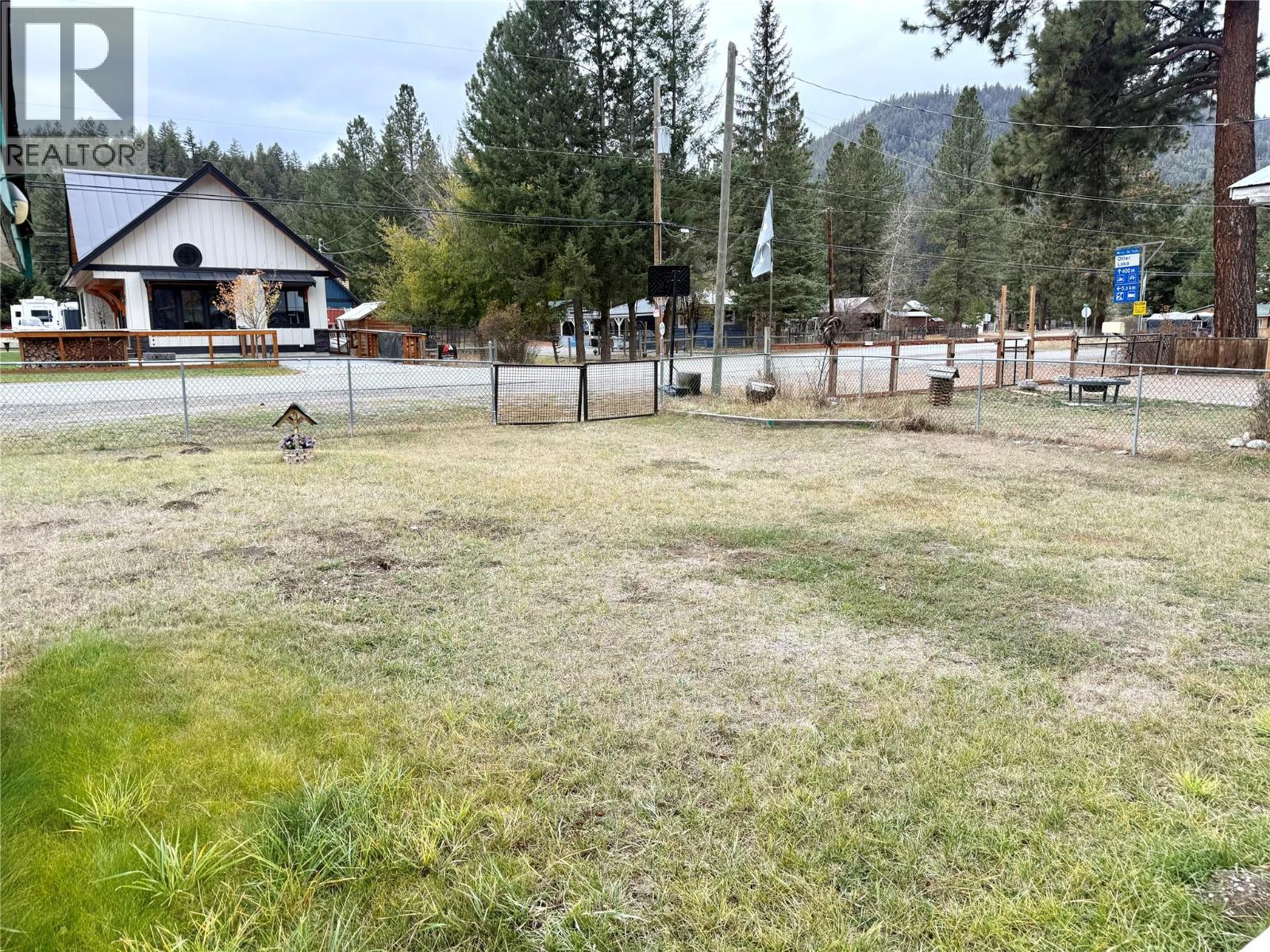 2621 Otter Avenue