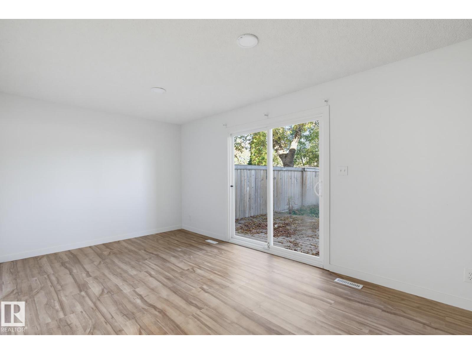 133 Woodstock NW, Edmonton, Alberta  T5T 0H6 - Photo 11 - E4514752