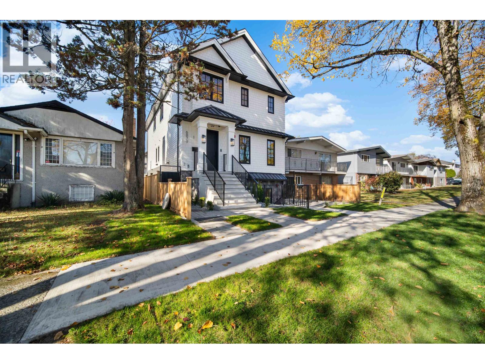 1 6879 Quebec Street, Vancouver, British Columbia V5X 3G3 - Photo 2 - R3179540