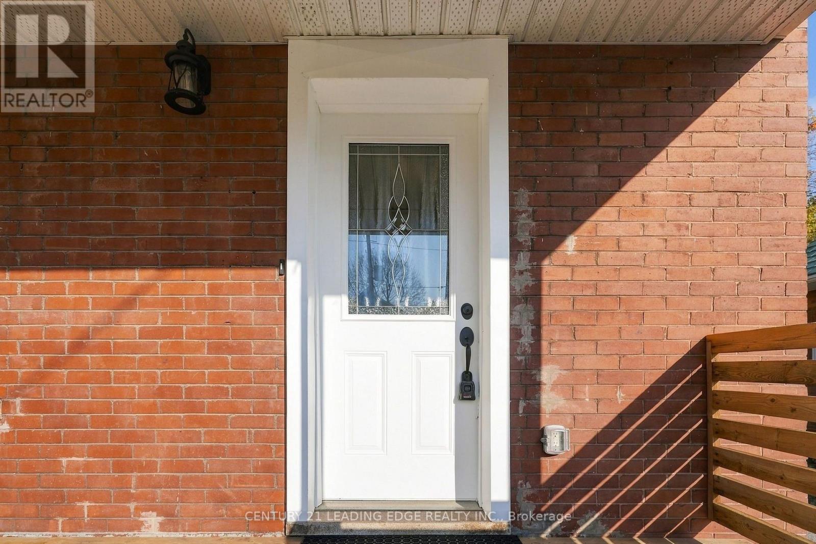 89 Park Road S, Oshawa (Vanier), Ontario  L1J 4G7 - Photo 10 - E14130452