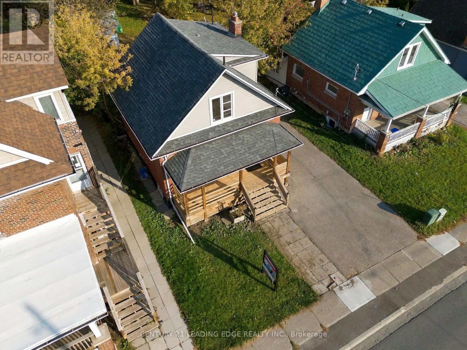 89 Park Road S, Oshawa (Vanier), Ontario  L1J 4G7 - Photo 2 - E14130452