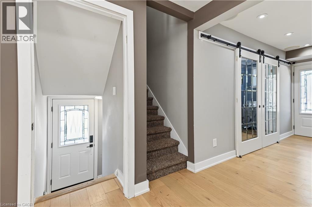 100 Montrose Avenue, Hamilton, Ontario  L8K 4Y7 - Photo 21 - 40872633