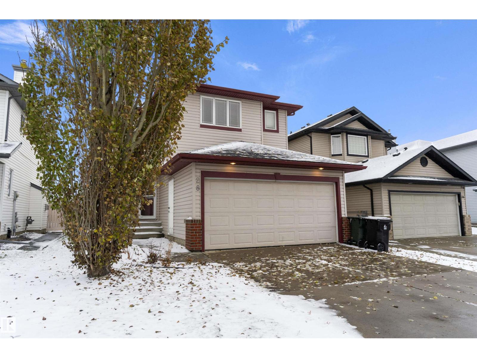 28 LEYLAND WY